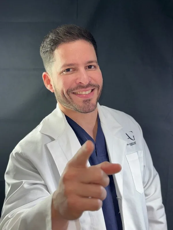 Dr. Andrés Gómez — Especialista en Medicina Estética Masculina Madrid